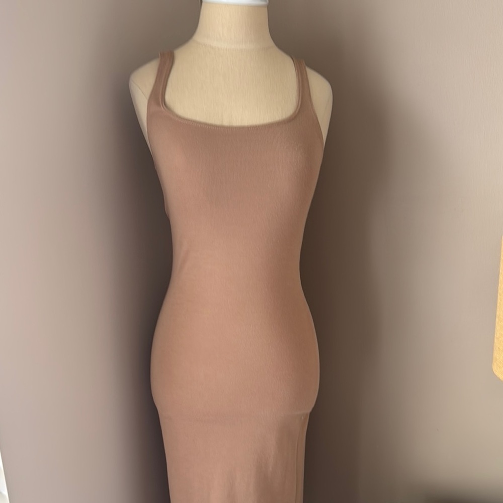 Elegant Tan Sleeveless Dress